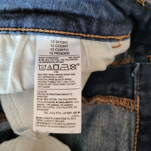 Old Navy Women Blue Jeans, Size 12 Short  (32x26) - Picture 6 of 6